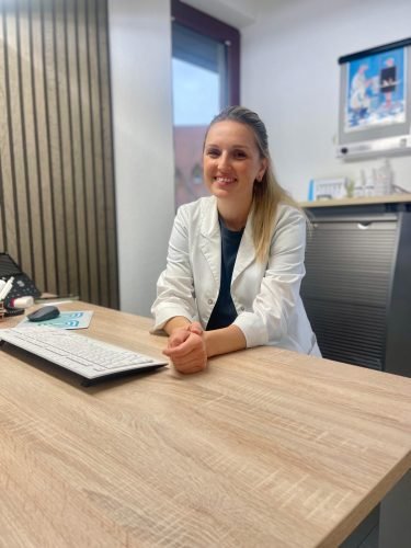 dcc9a454-2a7b-4b53-811e-e0681310fd3c